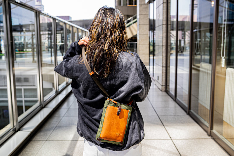 (NEW) SHOULDER BAG VGN